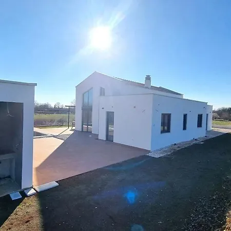 Villa Kinkeli Kinkeli *