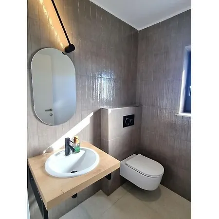 Kinkeli Kinkeli فيلة Žminj